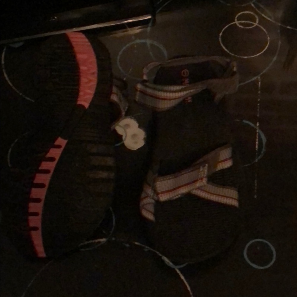 To small - Picture 2 of 3